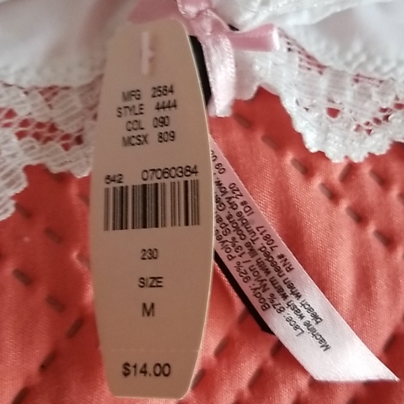 2 pr of panties, NWT - Picture 4 of 6